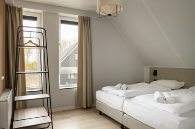 Dormio_Resort_Nieuwvliet-Bad_Badhuis_Bruis_Pool_Bedroom_001.jpg