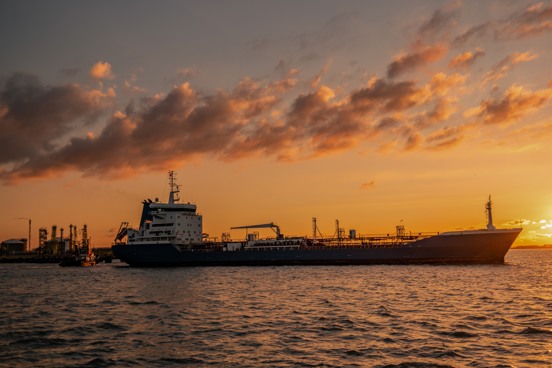 Bezoek havenstad Terneuzen en ontdek meer over de Vliegende Hollander tijdens je vakantie in Zeeland
