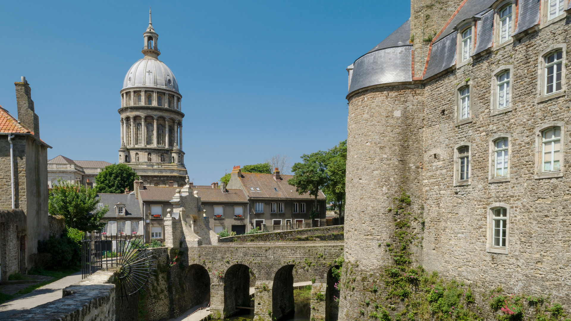 Bon plan : plongez sous la terre à Notre-Dame de Boulogne