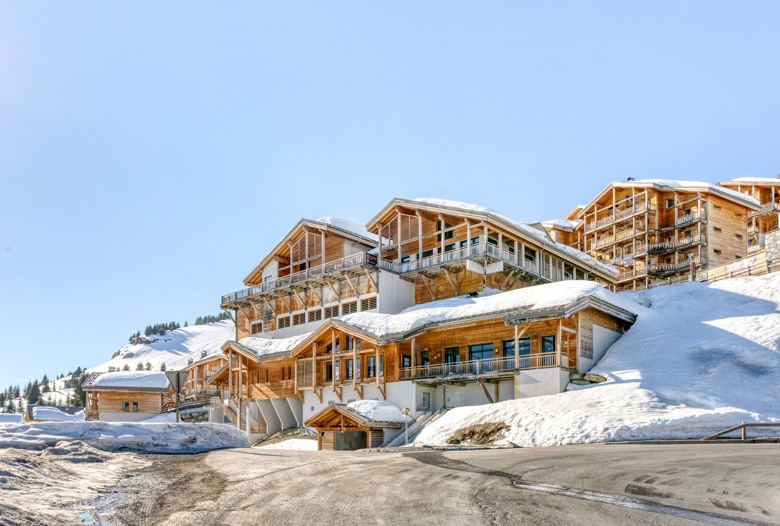 Dormio_Resort_Les_Portes_Du_Grand_Massif_Flaine_Resort_Exterior_Winter_001.jpg