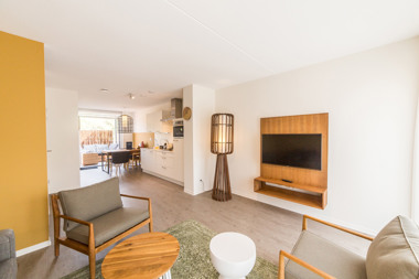 Dormio_Resort_Maastricht_Kremer_Apartment Lifestyle_Living_Room_Kitchen_002.jpg