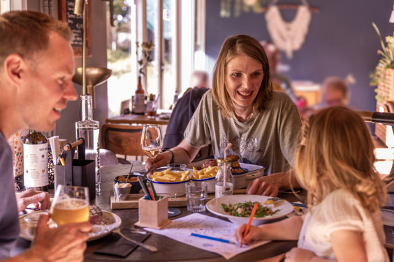 Openingstijden en reserveren