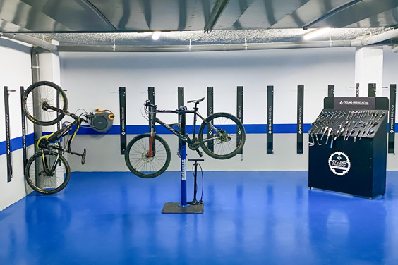 Een afgesloten fietsenstalling