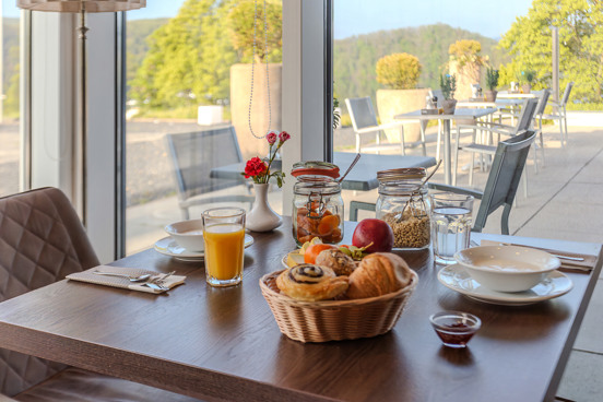 Gevarieerd buffet in de ochtend