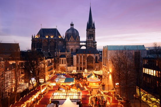 Mooie kerstmarkt tijdens de kerstvakantie