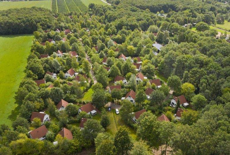 Summio_Bungalowpark_Het_Drentse_Wold_Overzicht_Drone_003.jpg