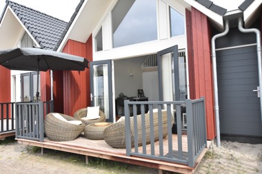 Dormio_Waterpark_Langelille_Strandlodge_Duin_Terras_002.jpg