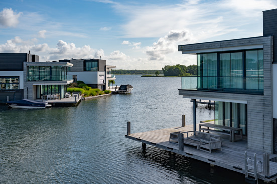Overnachten aan zee met een bijzonder uitzicht