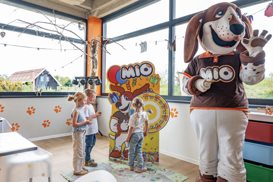Echa un vistazo a las instalaciones y actividades de animación infantil