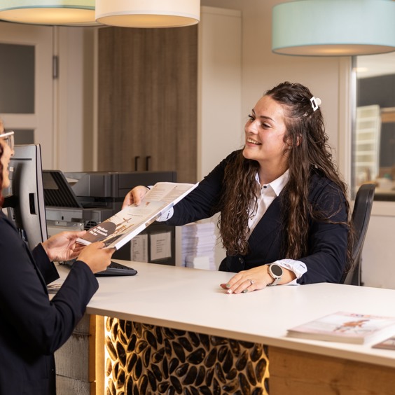 Openingstijden receptie