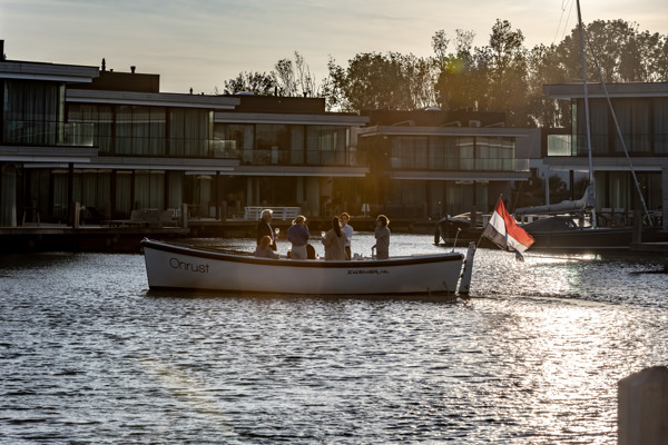 Wakker worden met uitzicht op het water
