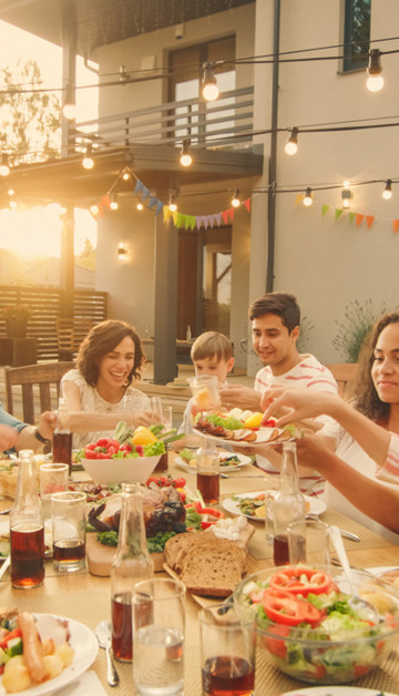 Beleef een gezellige groepsvakantie in een vakantiehuis met 11 slaapkamers in Limburg