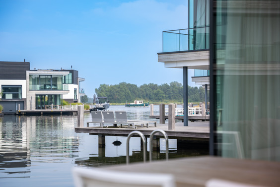 Villas de luxe avec embarcadère privé