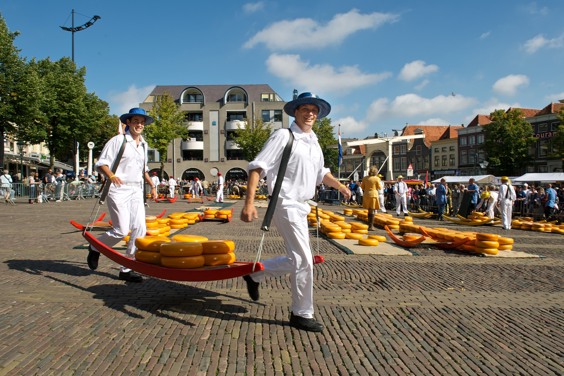 Go to Alkmaar: perfect for cheese enthusiasts