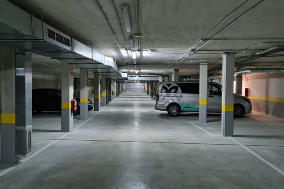 Garez votre voiture (électrique) au frais dans le parking