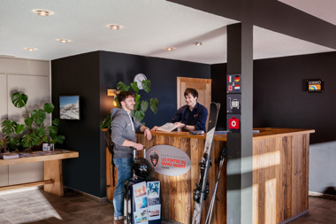 Dormio_Resort_Les_Portes_Du_Grand_Massif_Flaine_Reception_004.jpg