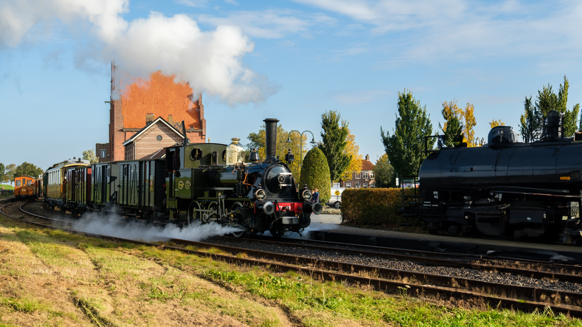 Explore the Golden Triangle