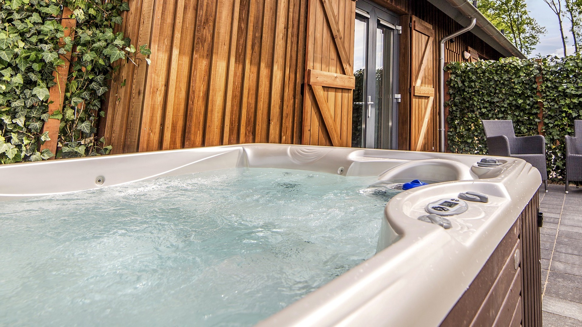 Séjournez dans un lodge de bien-être pour une relaxation ultime pendant vos vacances de randonnée