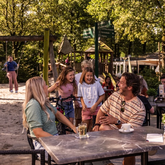 Gezelligheid bij ons restaurant in Putten