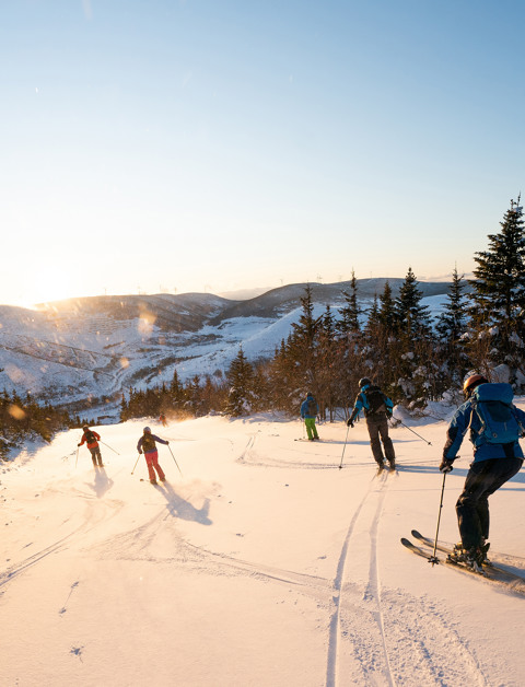 Erleben Sie Skiurlaub mit der ganzen Familie in der beeindruckenden Berglandschaft Österreichs