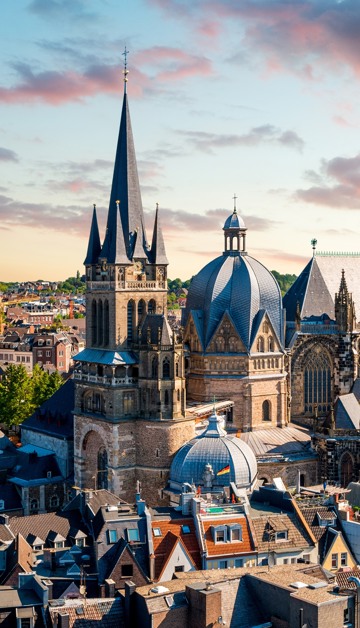 Beleef het oude centrum van de prachtige Duitse stad Aken
en bezoek de Dom