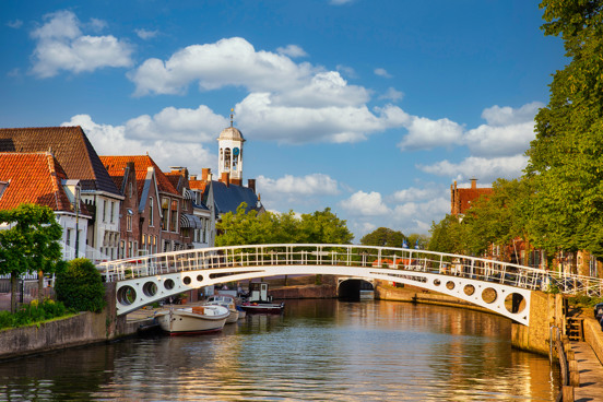 Bezoek steden en dorpjes in de buurt