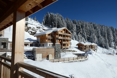 Dormio_Resort_Les_Portes_Du_Grand_Massif_Flaine_Resort_Exterior_Winter_030.jpg