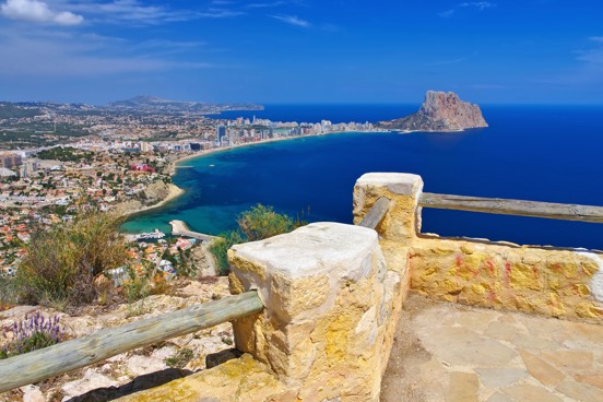 4. Beklim de Peñon de Ifach tijdens je verblijf in Alicante