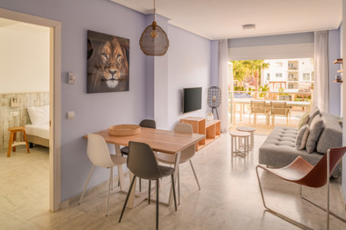 Dormio_Resort_Costa_Blanca_Apartment_Caleta_Livingroom_Dining_area_013.jpg