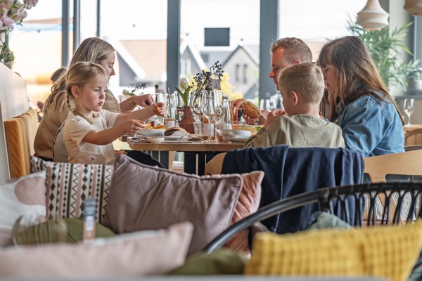 Openingstijden en reserveren