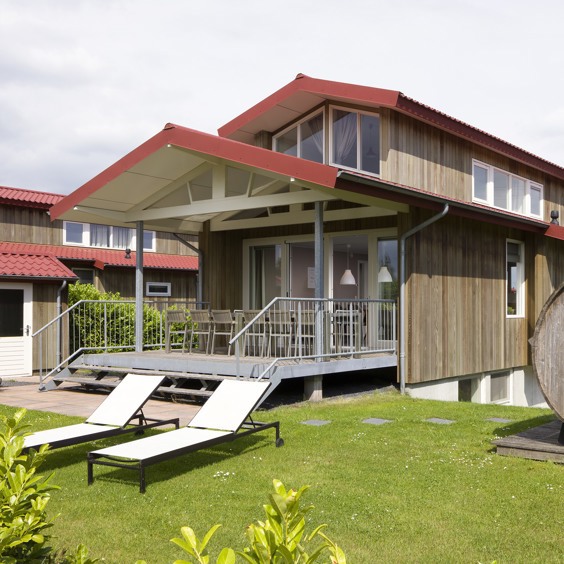 Stay in a villa by the water in Friesland