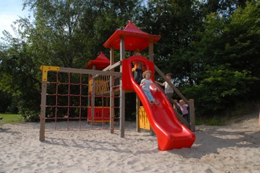 Summio_Bungalowpark_Het_Drentse_Wold_Speelplaats_003.jpg