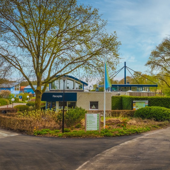 Vogelvlucht zicht van Summio Waterpark De Bloemert