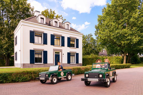 Spécialement pour les enfants : un petit tour en jeep