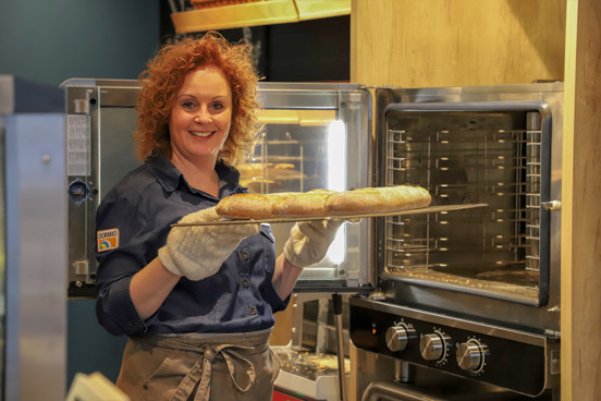 Openingstijden minimarkt en bakkerij