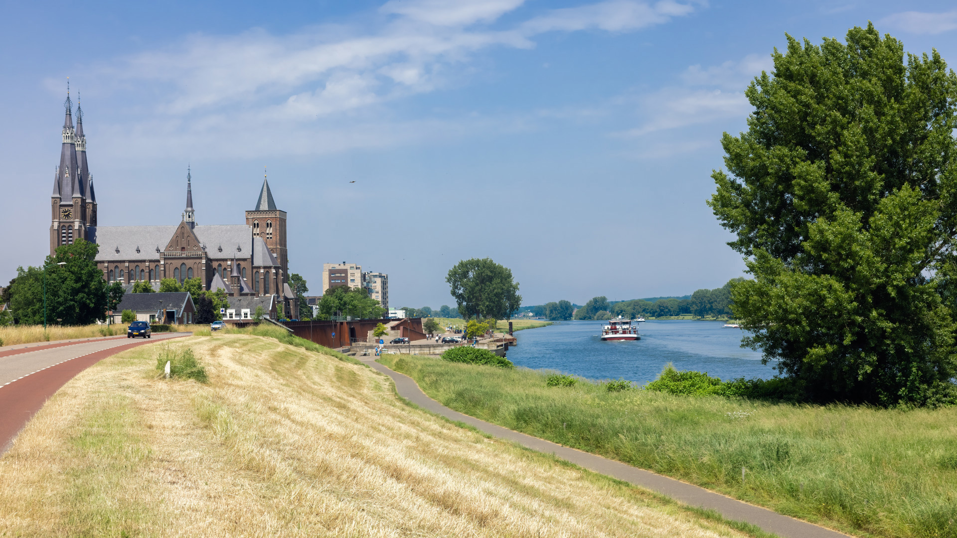 Toeren langs de Maas per Solex