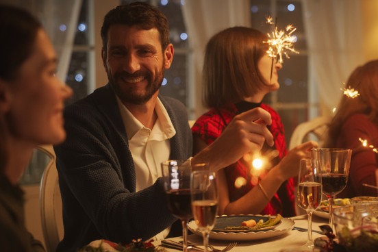 Sekt und Feuerwerk zur Silvesterfeier