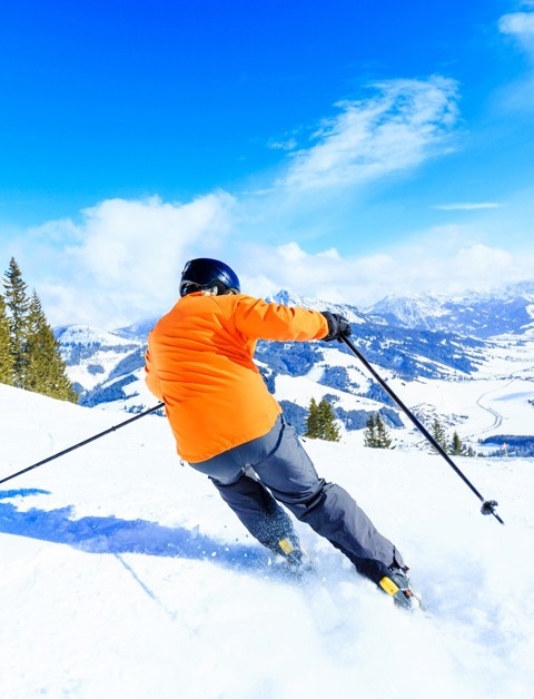 Domaine skiable avec des possibilités de ski hors-piste
et un domaine skiable adapté aux enfants