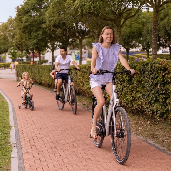 Go on beautiful bike tours in Zeeland