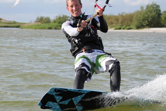 Diverse watersportactiviteiten vanaf een vakantiepark in Drenthe