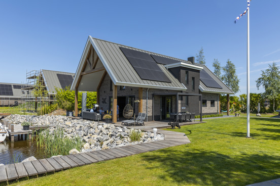 10-persoons watervilla Roerdomp