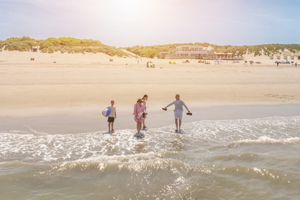 Familie op zomervakantie