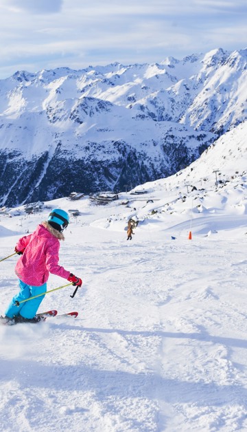 Prenez du bon temps sur les pistes
de tous niveaux et les splendides domaines skiables de la région