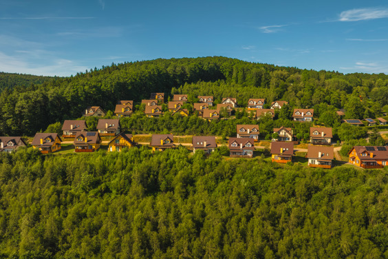 De comfortabele bungalows op Summio Eifelpark Kronenburger See