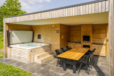 Dormio_Resort_Maastricht_Mastervilla_Prinsenvilla_Wellness_Waterfront_Garden_015.jpg